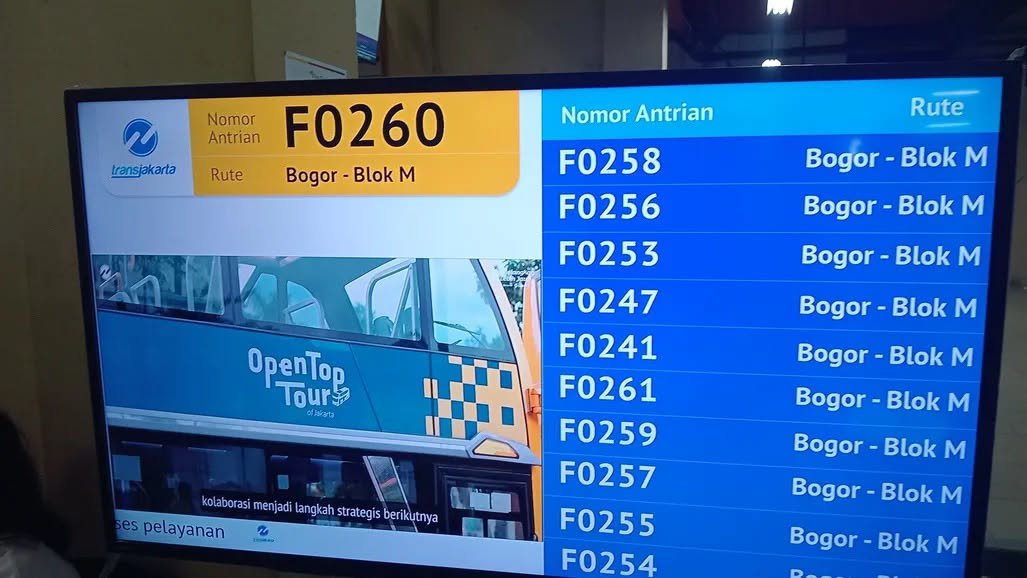 HinoBalap's tweet photo. Naik P11 berasa kyk naik Royaltrans. Pake sistem nomor antrean
Sekalian naikin tarif dan upgrade armada dongs~

@Koridor7R @DuaBelasBe @Adrianussatrio @wisnuhariadi https://t.co/NmuoViWmhF