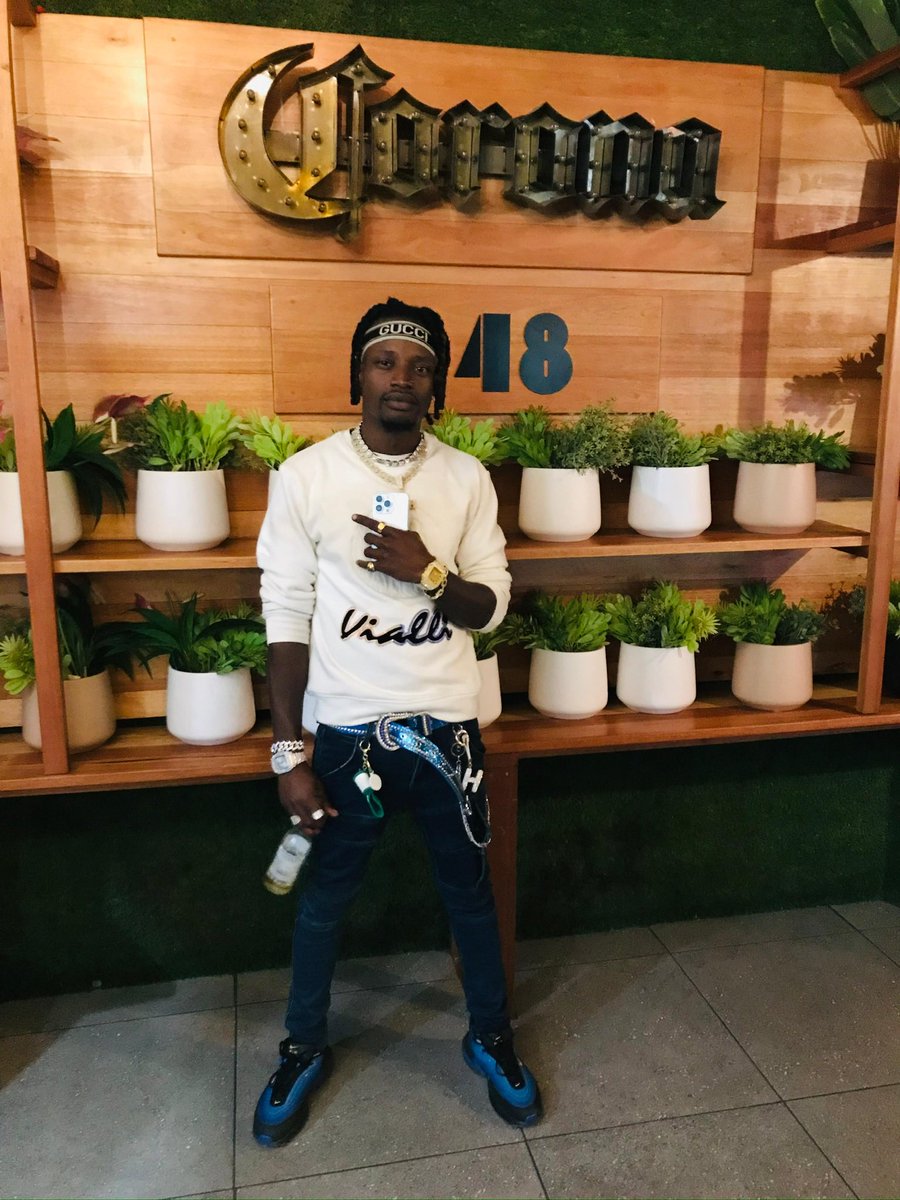 QueSteezy's tweet photo. https://t.co/p3bnHwiX65