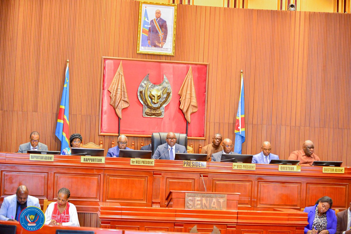 senatrdc's tweet photo. Avis de plénière: Le Sénat se réunit en séance publique ce mardi 7 juillet 2026. Deux points à l'ordre du jour: La présentation de l'économie du projet de loi des Finances rectificative de l'exercice 2026, par le Ministre d'Etat  ministre du Budget, Adolphe Muzito; la restitution, par la Commission Environnement,  du tableau des amendements à la proposition de loi portant Principes fondamentaux relatifs à la pêche et l'aquaculture en RDC.