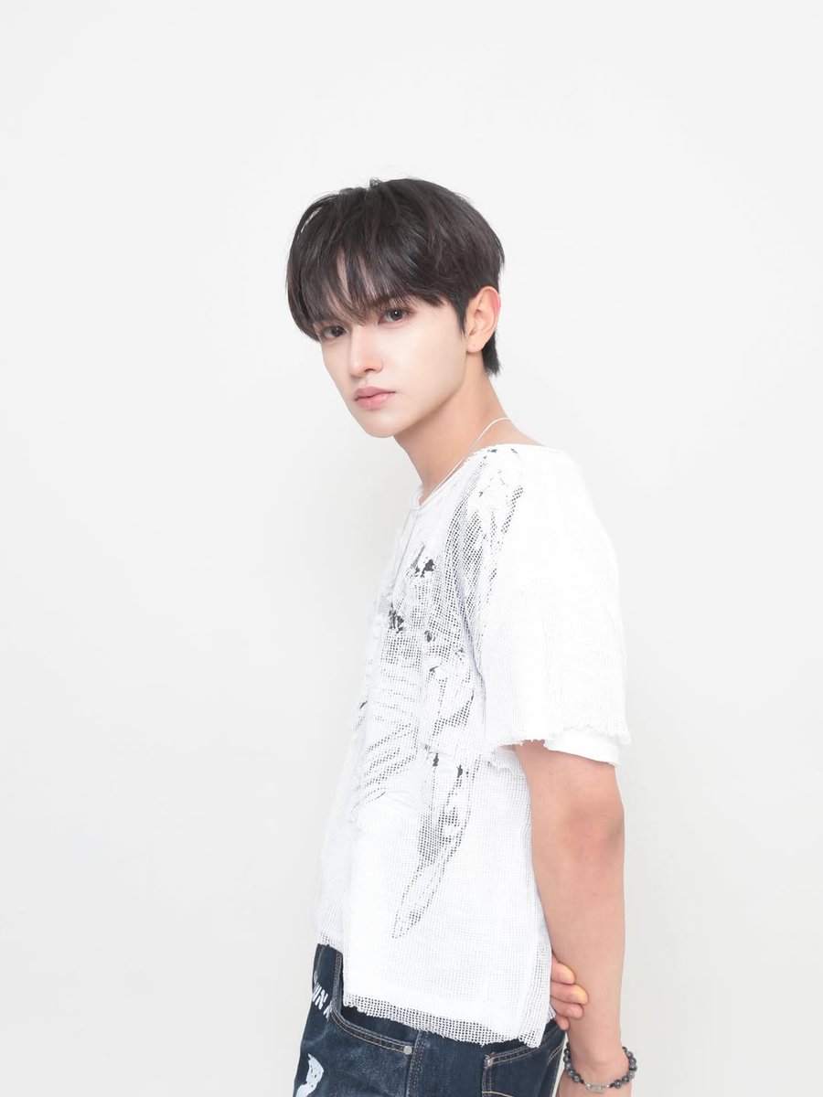 BAE173Egypt5's tweet photo. 26.07.07←[🐻✨]

[#BIT]

تحديث بيت عبر حسابه الشخصي على الانستجرام 

#BAE173 #비에이이173
#TurnedUp
#NEWCHAPTER_DESEAR
 #BAE173Egypt5 https://t.co/SgMA5BAf3g