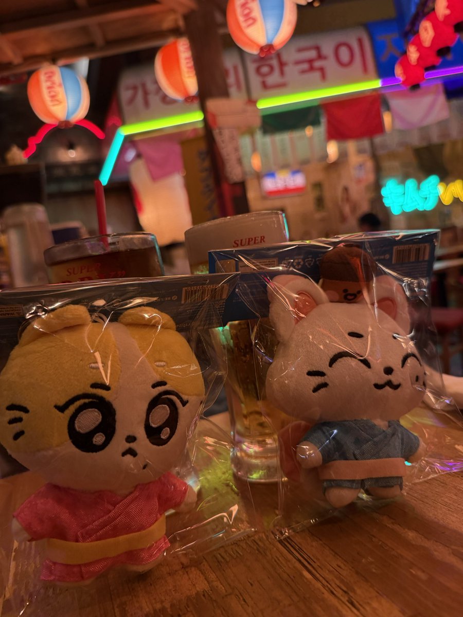 chihe_0127's tweet photo. ENCHINポップアップ行ってきた。
いつもぼっちなのに珍しく友だちと時間を合わせて https://t.co/VN4Jdam11g