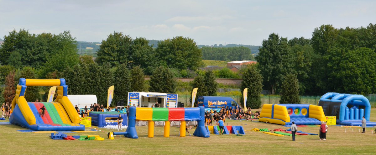 CastlefordAcad's tweet photo. 🎉 Rewards Day at Castleford Academy! 🎉
Pupils are enjoying a well-deserved day of fun, with activities including It's a Knockout, football, dodgeball, baking, gaming, cinema and darts! ⚽🎯🎮🎬🍰
#TeamCA #RewardsDay #CastlefordAcademy 🌟 https://t.co/3Huo8r5wA1