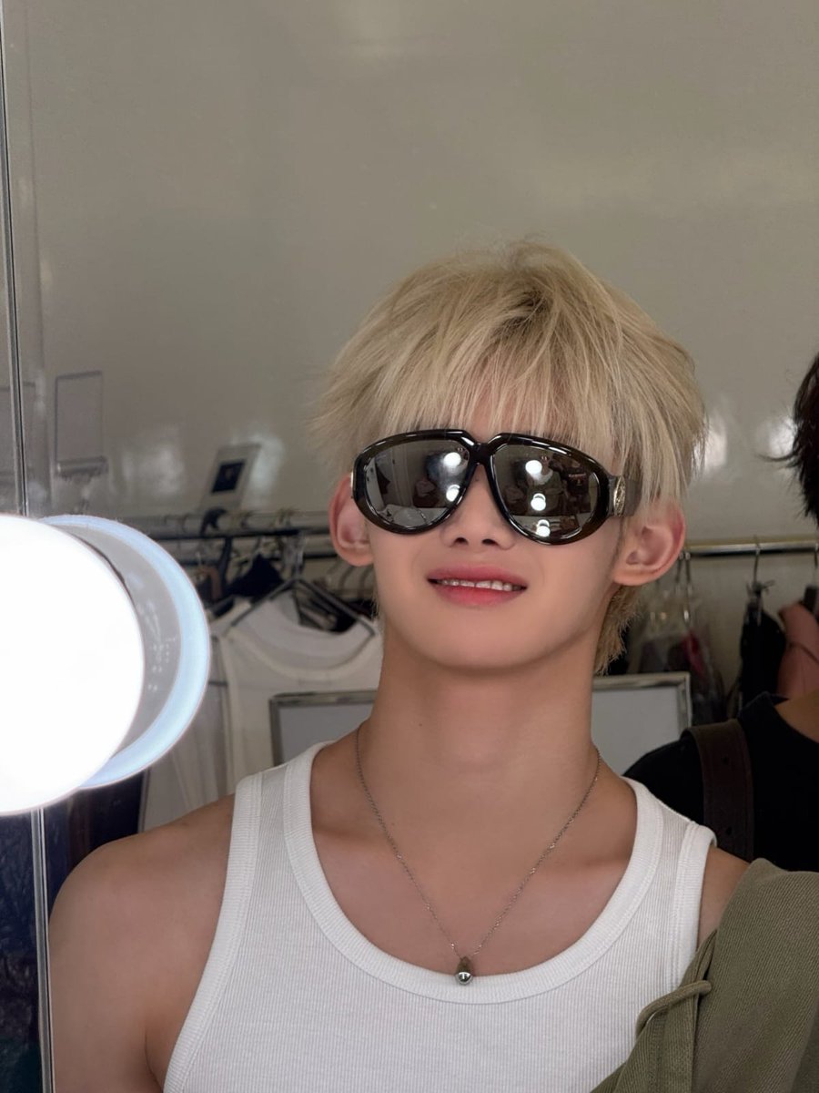 ANDTEAM_BR's tweet photo. 🥳 | X - members #EJ 

"JOU, parabéns pelo JOUversário!! Vamos continuar nos esforçando juntos, JOU!! 🔥"

( + ) 

#HAPPY_JO_DAY
#andTEAM #エンティーム #JO 
#andTEAM #엔팀 #andTEAM_JO https://t.co/gGcvpwcC5p