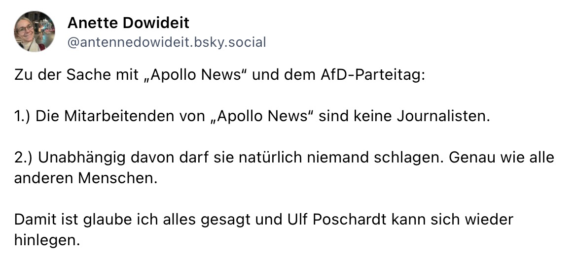 politicalbeauty's tweet photo. BREAKING: Die Pressefreiheit schützt vieles, nur KEINE Rechtsextremisten! Wer die Pressefreiheit benutzt, um die demokratische Grundordnung zu bekämpfen, Gegner in Haft zu kriegen oder "Wir werden gewinnen" grölt (&amp; AfD meint), verwirkt das Grundrecht. Steht so in der Verfassung! https://t.co/3JfBcHCUJ7