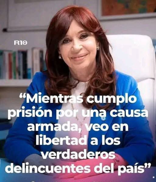 Sami25280250's tweet photo. Lindo martes para todos todas y todes https://t.co/4Y8GfVo5JH