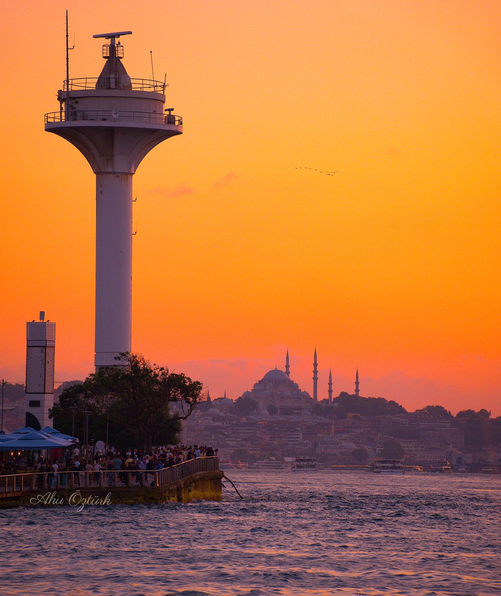 ahu_oztrk's tweet photo. “Gönül tahtımın sultanı İstanbul” https://t.co/q7fYfIdpsf