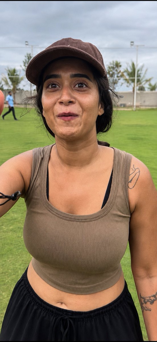 Rathifellow1's tweet photo. Deepthi sunaina what a b she is 🤤🥵 https://t.co/z43mMYso28