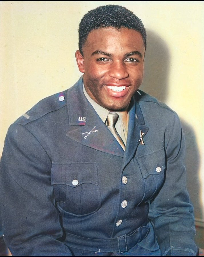 AfricanArchives's tweet photo. On this day in 1944, Lieutenant and baseball legend, Jackie Robinson boarded an Army bus and refused to sit at the back of the bus because of his race.

This led to a court martial &amp; he was prohibited from being deployed overseas, thus he never saw combat action.

THREAD https://t.co/8uQxAowMKD