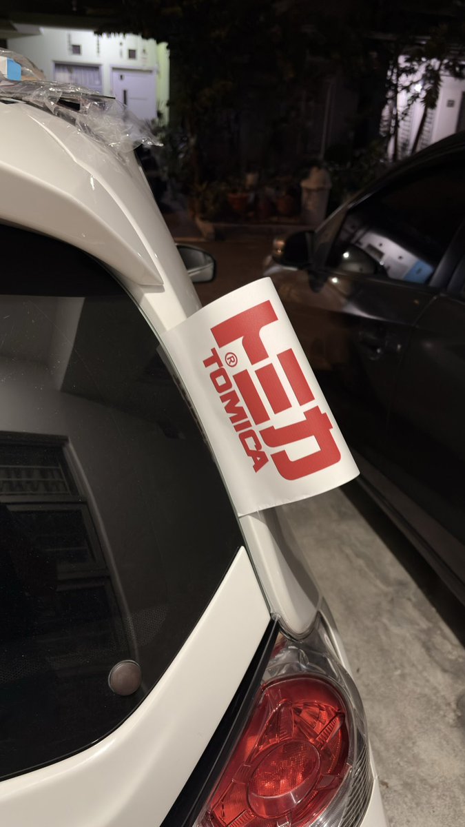 enhyfaen's tweet photo. mi car wit little detaiill ughh love https://t.co/apltHcr3F3