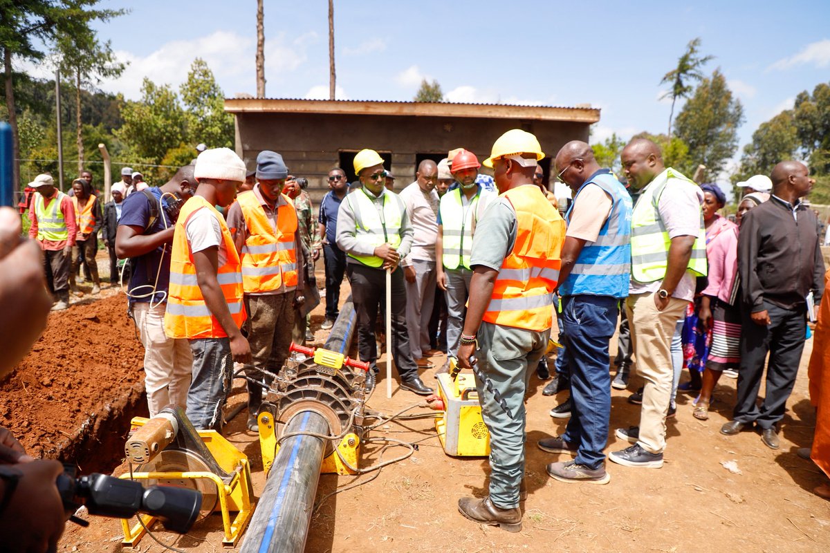AlexKWachira's tweet photo. I joined my colleagues, Principal Secretaries Betsy Njagi and Ephantus Kimotho, for the launch of the Gwa Kiongo Earth Dam Last Mile Irrigation Connectivity Project and the fisheries development programme at Gwa Kiongo Dam.

The fisheries development programme marks the beginning of fish farming at the dam through the distribution of 15,000 quality fish fingerlings, fish feeds, fishing boats, fishing nets, and essential safety gear to support local fisherfolk and enhance aquaculture production.

The Last Mile Irrigation Connectivity Project will establish irrigation infrastructure covering 250 acres, directly benefiting approximately 1,000 households. The project comprises a water reticulation system, two 225m³ masonry storage tanks, and a solar-powered pumping unit that will enable year-round farming, increase agricultural productivity, and strengthen food security.

These integrated interventions reflect the Government’s commitment to unlocking the full potential of our water resources to drive sustainable economic growth, create jobs, strengthen food security, and improve the livelihoods of communities across the country.

In attendance Hon Moses Kuria, President’s Senior Economic Advisor