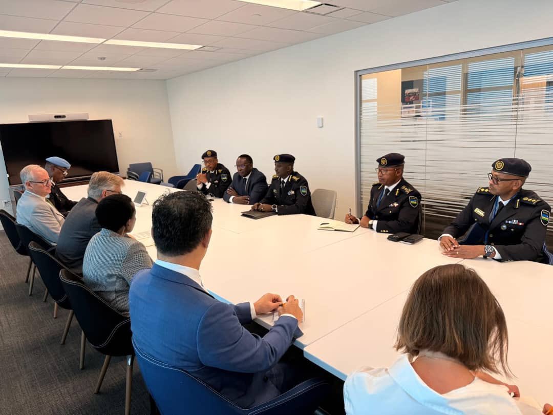 RwandaSunCom's tweet photo. The IGP, CG Felix Namuhoranye and Permanent Representative, Ambassador @martin_ngoga, met with the @UN Under-Secretary-General for Peace Operations, Mr. Jean Pierre Lacroix.

Their discussions focused on Rwanda’s existing partnership with the @UN Department of Peace Operations. https://t.co/oXeDLy9vQi