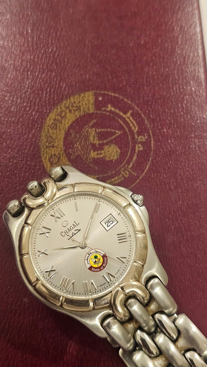 s1974qq's tweet photo. ساعة التخرج،  الله يطول في عمر سمو الامير الوالد ويحفظه https://t.co/1JAdQs3HxM