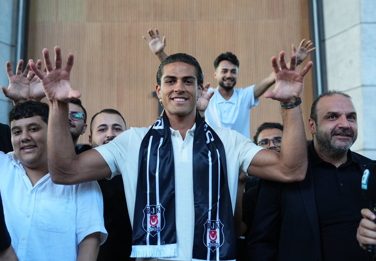 ertansuzgun's tweet photo. ✅ 🫵 Doğan Alemdar Beşiktaş’ta! https://t.co/vaUpxLgrxM
