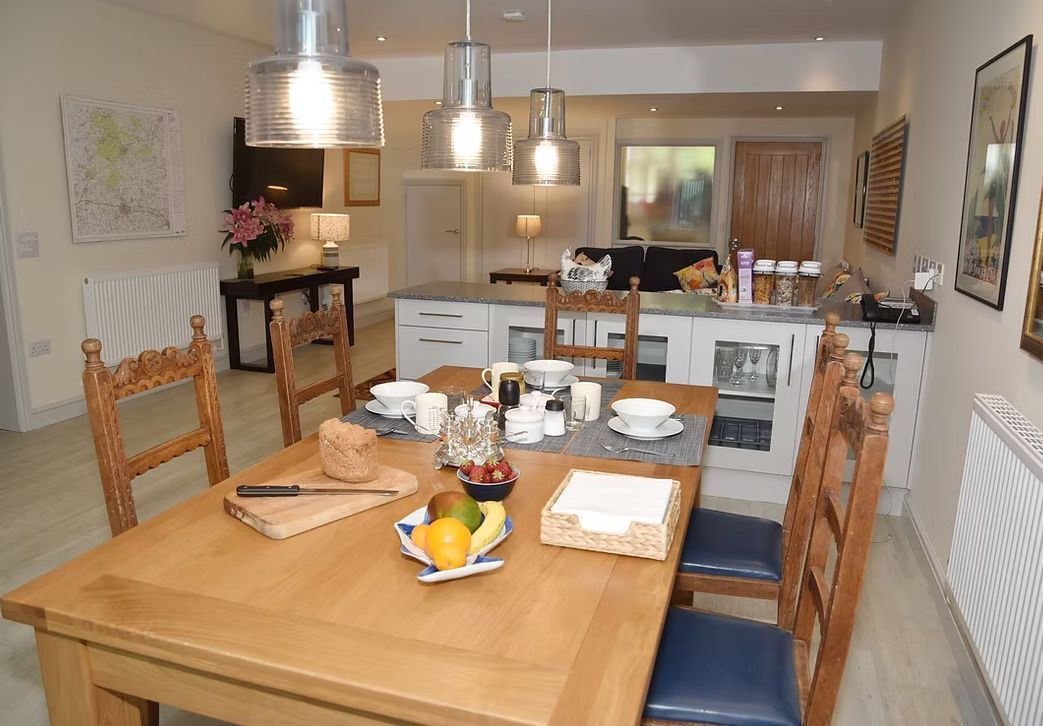 TheBBDirectory's tweet photo. Relax and Unwind at The Mill in Suffolk!
Escape to The Mill among a collection of historic farm buildings dating back to around 1850, in the Suffolk countryside between Bury St Edmunds and Thetford.
https://t.co/oOQRmoNTz6
#TheMill #Suffolk #BuryStEdmunds #Thetford https://t.co/2wBUQHhYBy