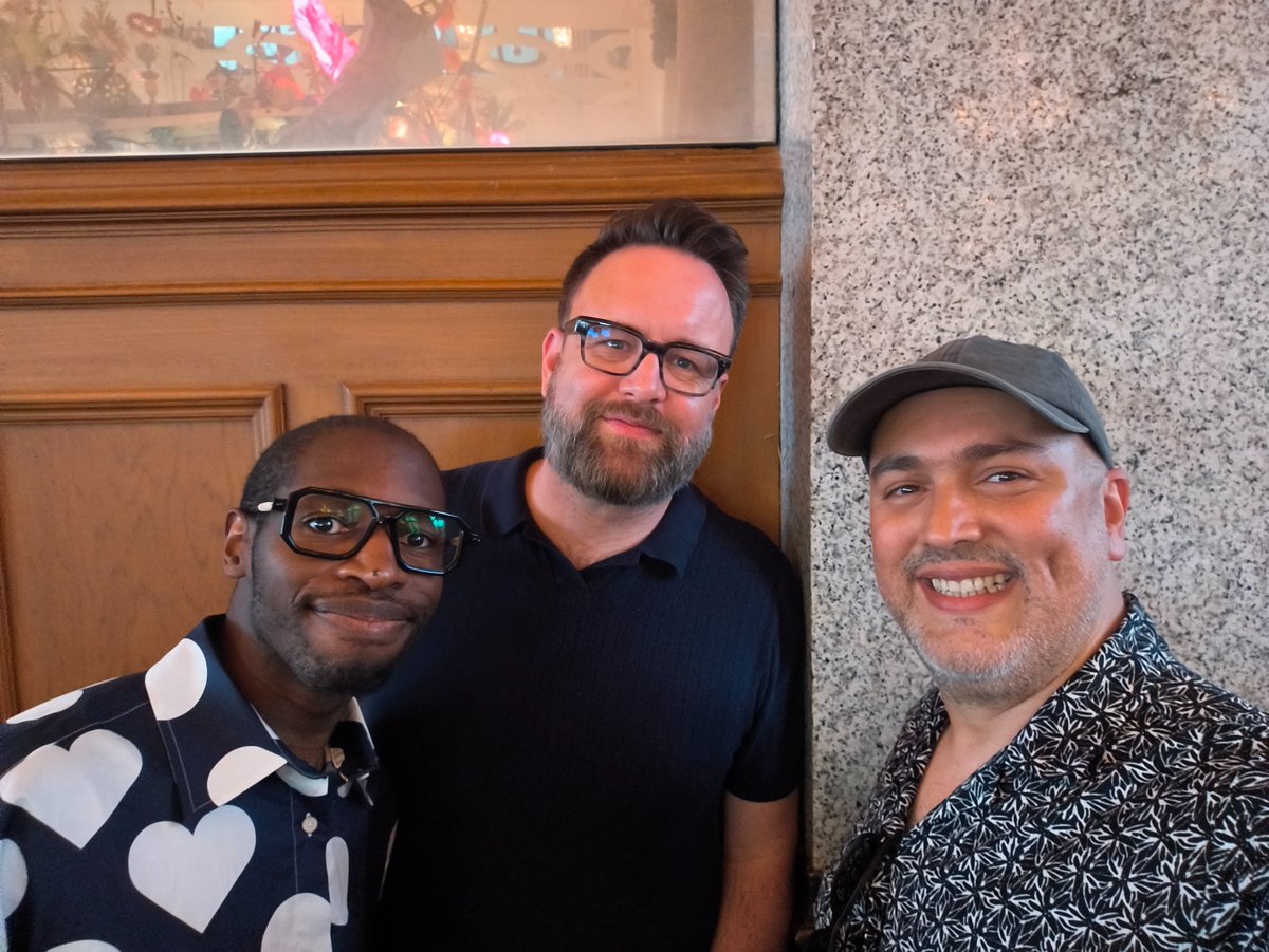 iceBlockWare's tweet photo. Looking back at @artBasel, I really enjoyed spending time with @williamapan  and @ArtOnBlockchain. @artblocks_io 

Both have contributed to digital art in very different ways, and both are incredibly creative people. What I enjoyed most was simply having the time to exchange ideas, talk about the space, and hear their perspective on where things are heading.

Great minds, great conversations, and a moment worth sharing.