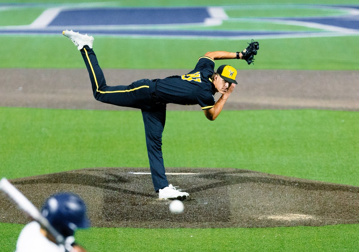 Denning_Gerig's tweet photo. With the MLB Draft coming up this weekend, here's a quick thread on some @GoShockersBSB alums in MiLB
🧵👇 https://t.co/zufxk3bfUa