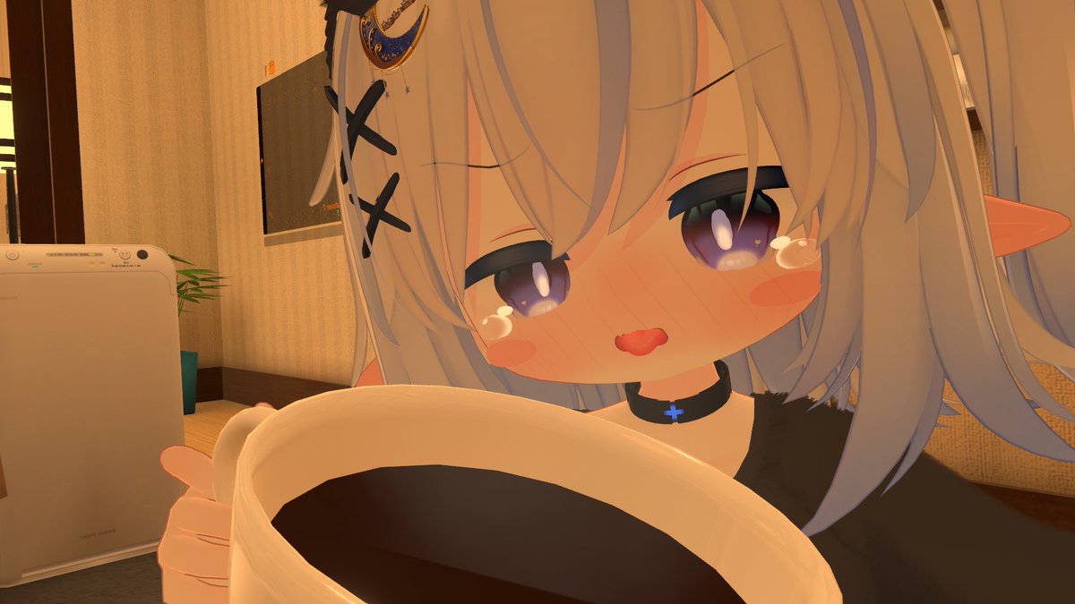 lunadayo_vrc's tweet photo. エルちゃん優雅にモーニングを迎えようと思ったのに… https://t.co/B8hD3LmsTy