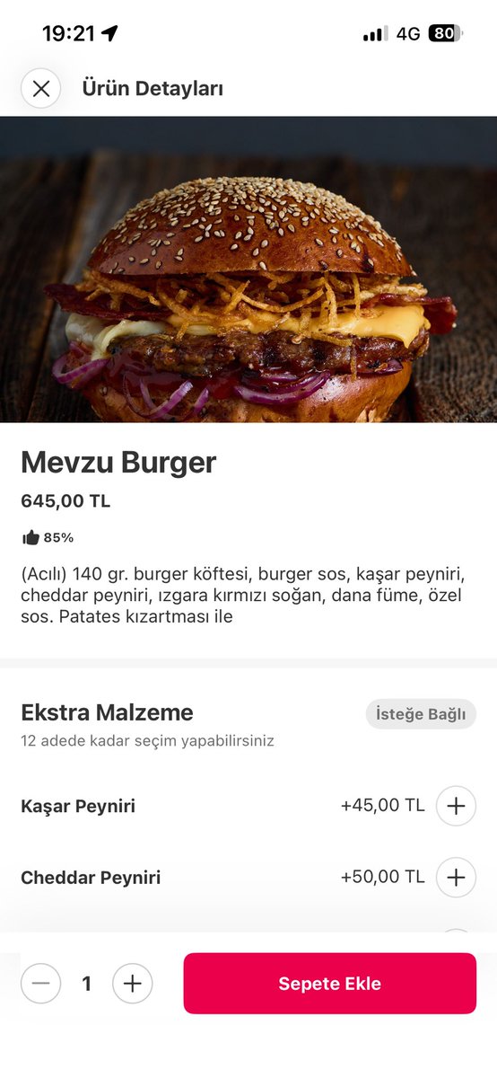 borsaninizinden's tweet photo. Dünya devi Xiaomi'nin gürültü önleme özellikli Bluetooth‘lu kutulu kulaklığı 709 lira. İthal. 

Ara sokaktaki Zattiri Burger'in hamburgeri 650 lira. Bir sokak ötede 5 dakikada yapılıyor. 

Anlayan varsa beri gelsin. https://t.co/5yNpS6urtt