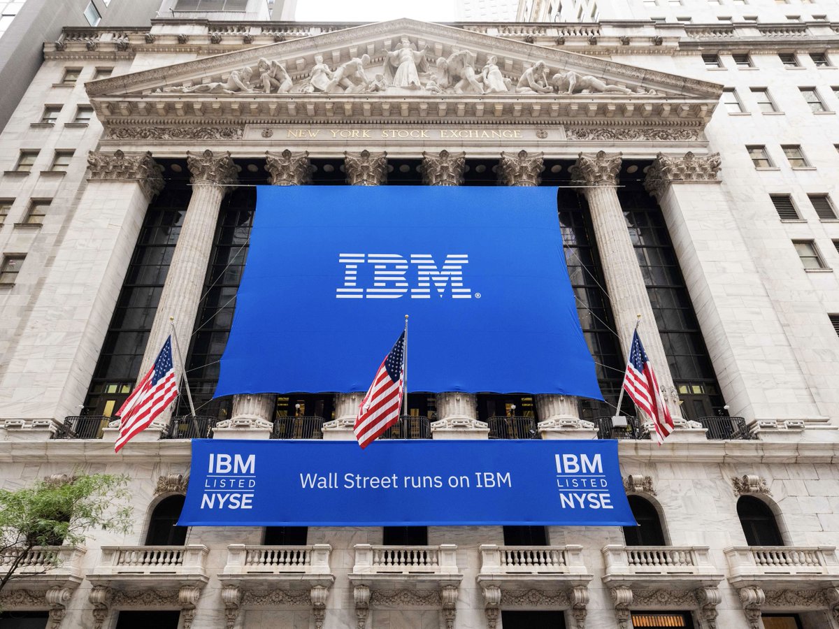 NYSE's tweet photo. "Wall Street runs on IBM"

@IBM celebrates the new IBM Z and LinuxONE systems 🎉 $IBM https://t.co/imF9Ka5GS5