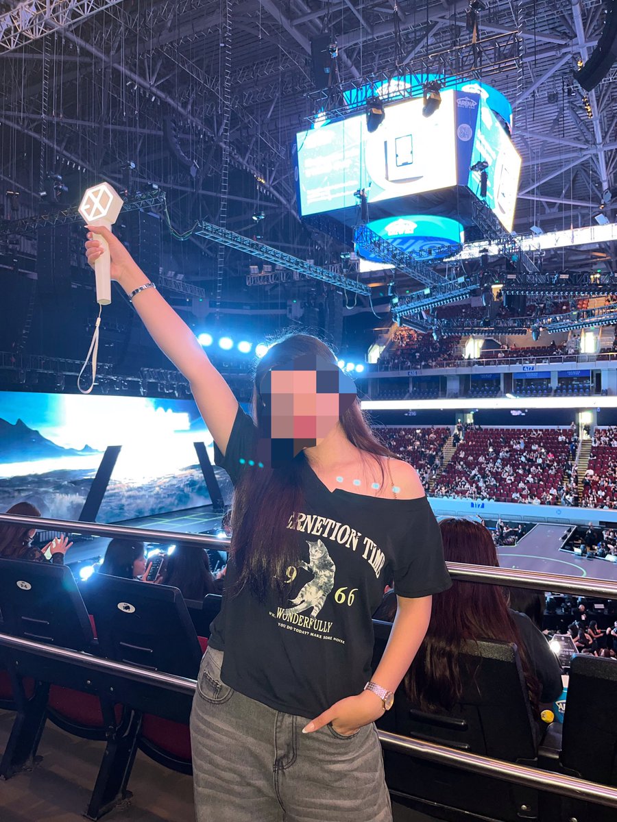 yunoann's tweet photo. EXhOrizon in Manila Day 1 - 070426

You’re the best thing happened into my life. 9 yrs old Ann is surely the happiest that the Ann now watched you perform live on stage. 

WE ARE ONE
EXO SARANGHAJA 

#EXO #엑소 #weareoneEXO #EXOPLANET #EXhOrizon #EXhOrizoninMANILA https://t.co/HWR7ulfngF