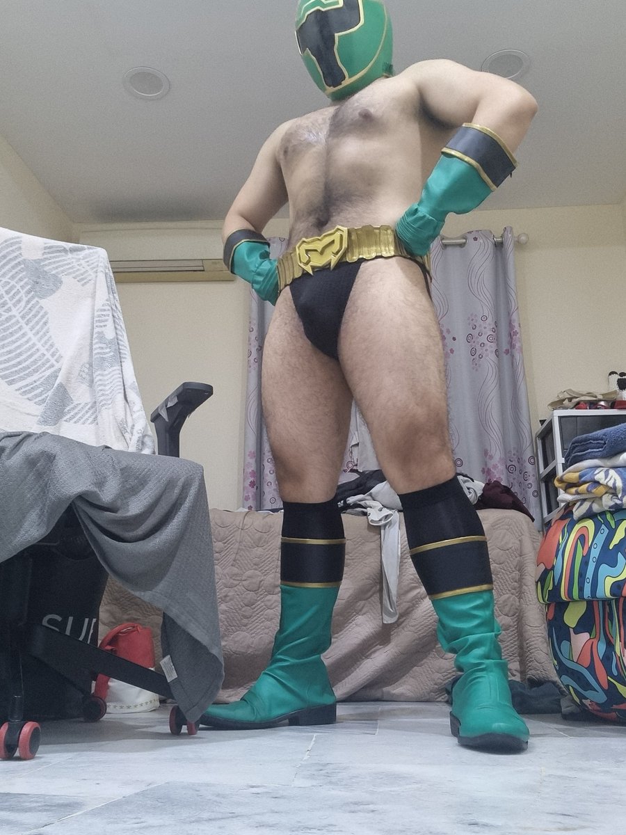 Colchian_Dragon's tweet photo. "Surrender or else-"

Before he could finish, the villain snapped his fingers and the hero froze. Unable to move or react to anything. The hero was stripped of his suit and left to stand in place.

Surely someone will rescue him before his dignity is ruined? https://t.co/tyECpkzo0s
