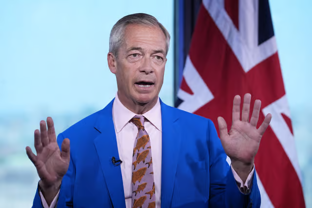 Landeur's tweet photo. What happens if every other party follows suit with Restore?

What if nobody stands against Farage? Seriously?

Just Farage versus Count Binfance... https://t.co/5vs1ElGDTj