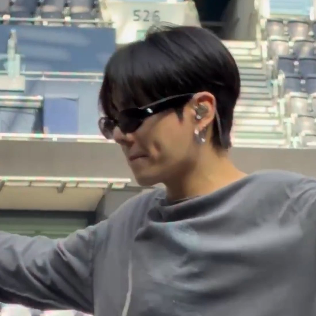 loveforku's tweet photo. his dimple https://t.co/QzdgFcoNk6