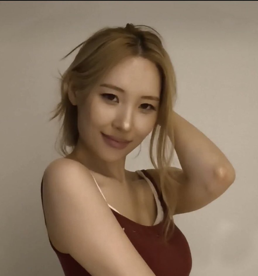 gothrkive's tweet photo. ᰔ ⊹ ࣪˖
#SUNMI #선미 https://t.co/7hzx5UDtJv