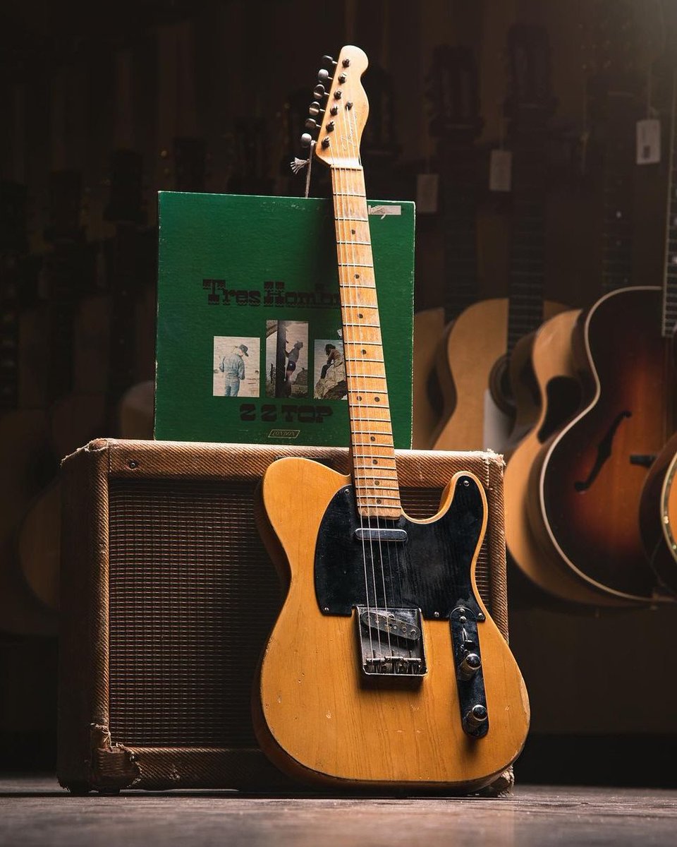 muerdekeroyo's tweet photo. Billy F. Gibbons’ 1950 Fender Broadcaster played on “Jesus Just Left Chicago” 
#BillyGibbons #ZZTop #FamousGuitars #guitar #Fender #Telecaster   #TeleTuesday https://t.co/pwZluyxAjF