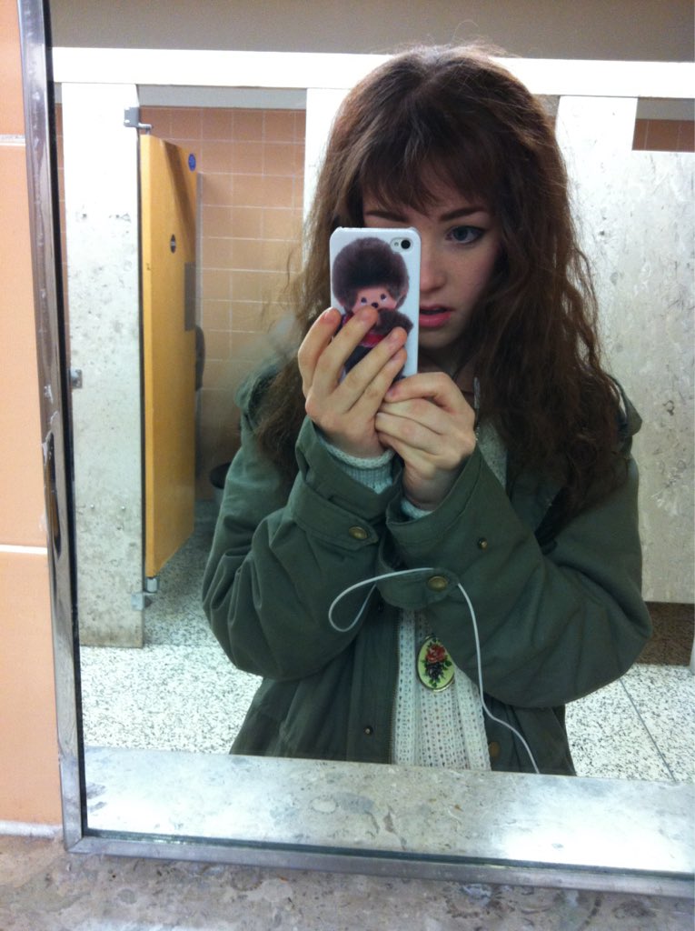 kjanegarside's tweet photo. nicole dollanganger (2012) https://t.co/DnMFrFnhfz