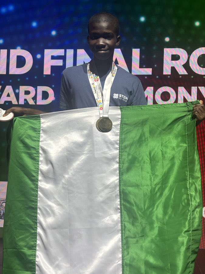 VoiceOfTheEast's tweet photo. After winning Gold in Mathematics, Don-Anele Munachimso went on to win another Gold in Science, emerging as the World’s Best in Science at the International STEM Olympiad in Rome, Italy.

Already celebrated as the Best in IGCSE Chemistry in Nigeria.

This is a proud moment for southeast and a powerful reminder that investing in young minds always pays off.