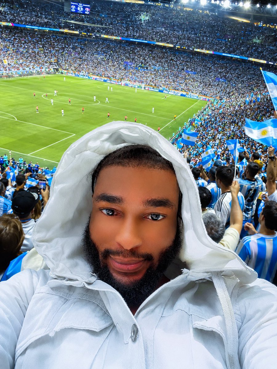 EezyDv's tweet photo. Messi wtf 🤬 
Why will you lose a penalty 😭😭😭 https://t.co/JJNdc22tq7