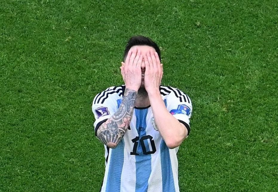 Mario___RM's tweet photo. En 2018 vs Islandia.
En 2022 vs Polonia.
En 2026 vs Austria.
En 2026 vs Egipto.

Leo Messi ha fallado 4 penaltis en los últimos 3 Mundiales😭😭😭. https://t.co/CRn2Bb9YFa
