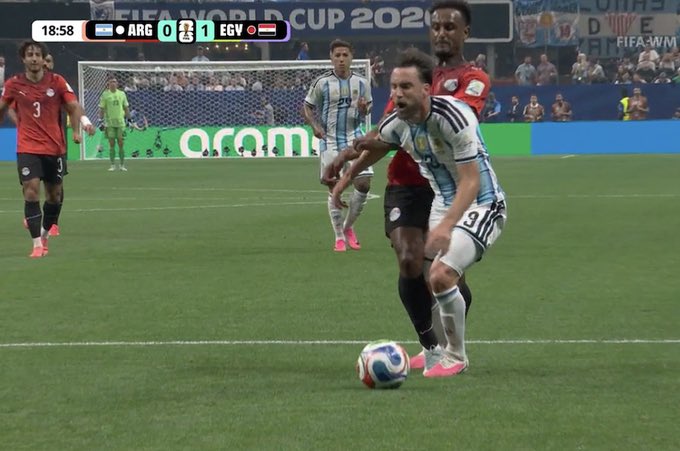 AFCJaccy's tweet photo. Penalty!!!!!!!
Yes or No

#ARGEGY https://t.co/Z2CwqyHg1q