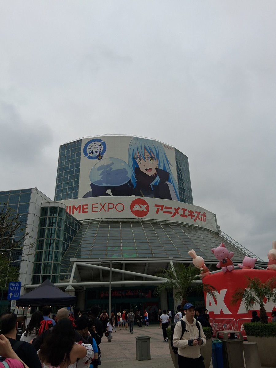 NotBad_NorGreat's tweet photo. Post? On my account? Should try it more but is what it is. Anime expo was great this year, cosplays were amazing, and the food was banger. Except for artist alley, abysmal and packed to hell.

#AX2026 #animeexpo2026 https://t.co/DnIn0mNUuU