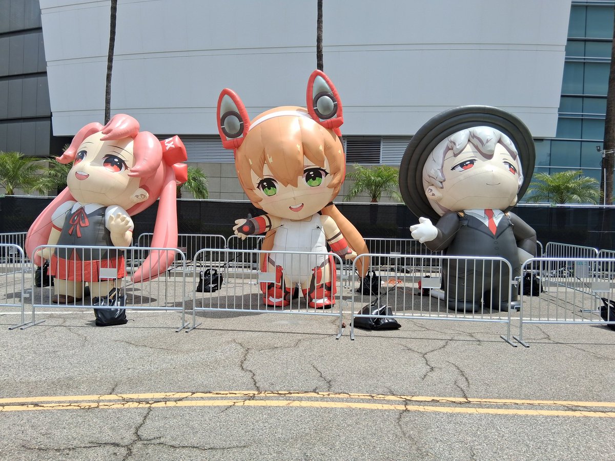 NotBad_NorGreat's tweet photo. Post? On my account? Should try it more but is what it is. Anime expo was great this year, cosplays were amazing, and the food was banger. Except for artist alley, abysmal and packed to hell.

#AX2026 #animeexpo2026 https://t.co/DnIn0mNUuU