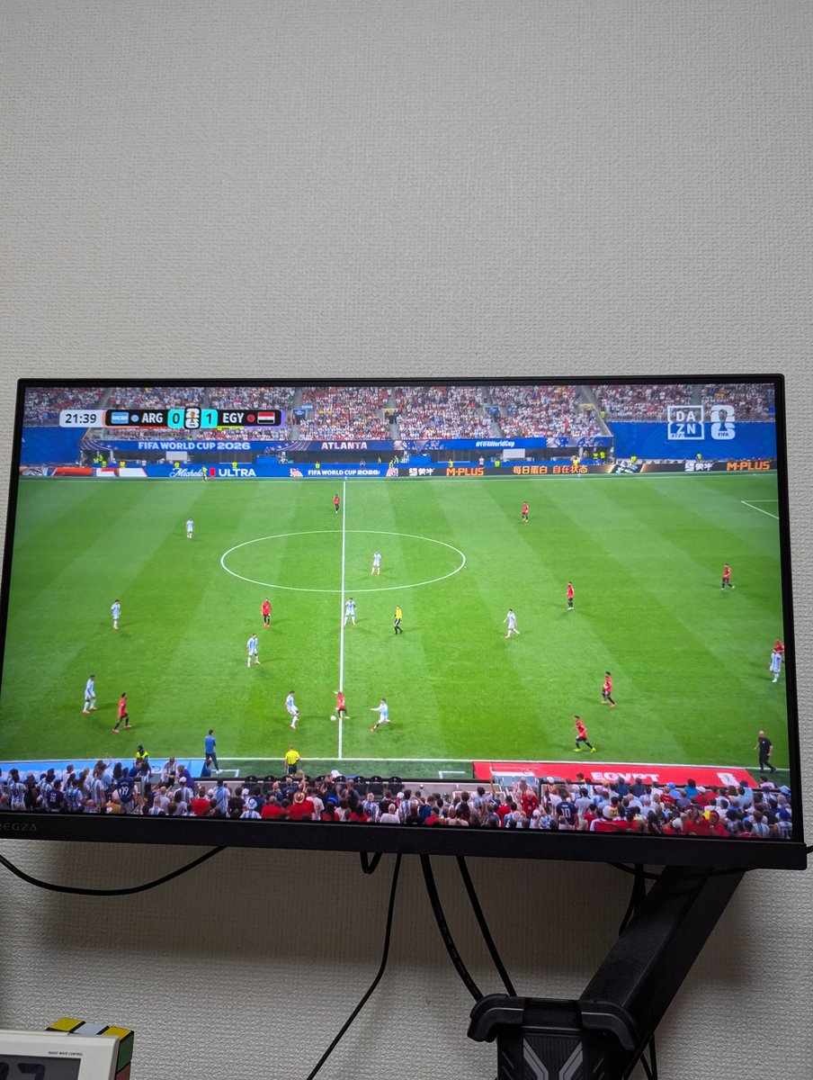 aki930104's tweet photo. 何でこの試合を地上波でやらない？
てことで1ヶ月だけDAZN契約（笑）
エジプト先制&amp;メッシpk失敗でまたアルゼンチン大変だぞ😤 https://t.co/Qiw7b5G29A