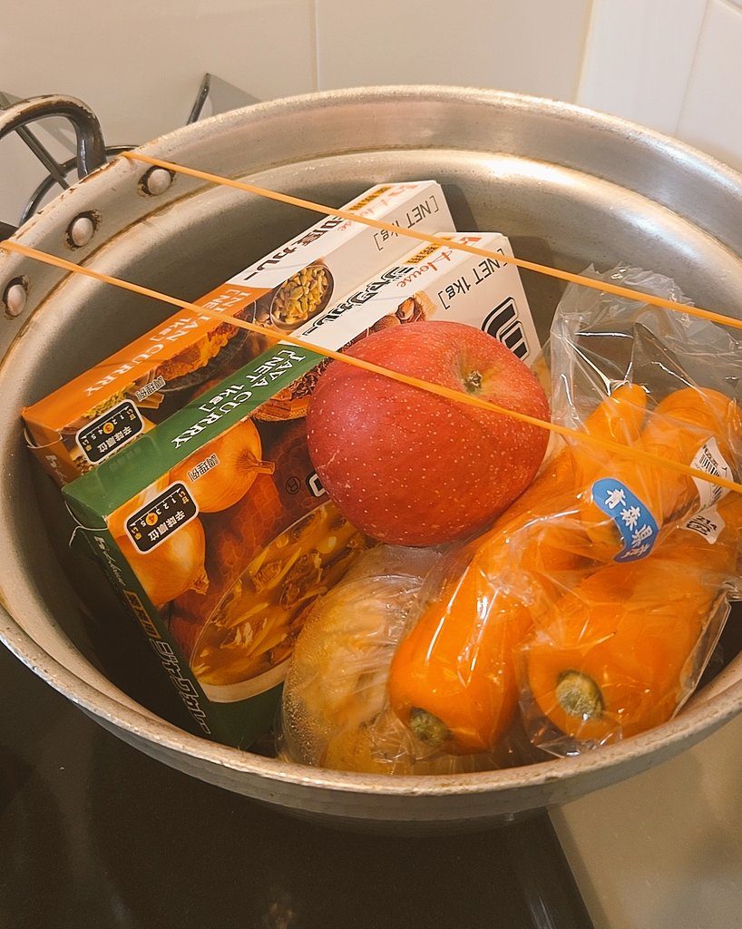 pia_tm's tweet photo. 今日はムリだ、だってムリだもん
ゴハン食べたら急に眠気と疲れが
明日ゆっくり作ろ
出来上がりを急いで気持ちだけでどうにかしようとしても空回りするってもんだし、たぶんそんなもんだし、眠いし
だからいいのさ😍 https://t.co/vQeg8WkINP
