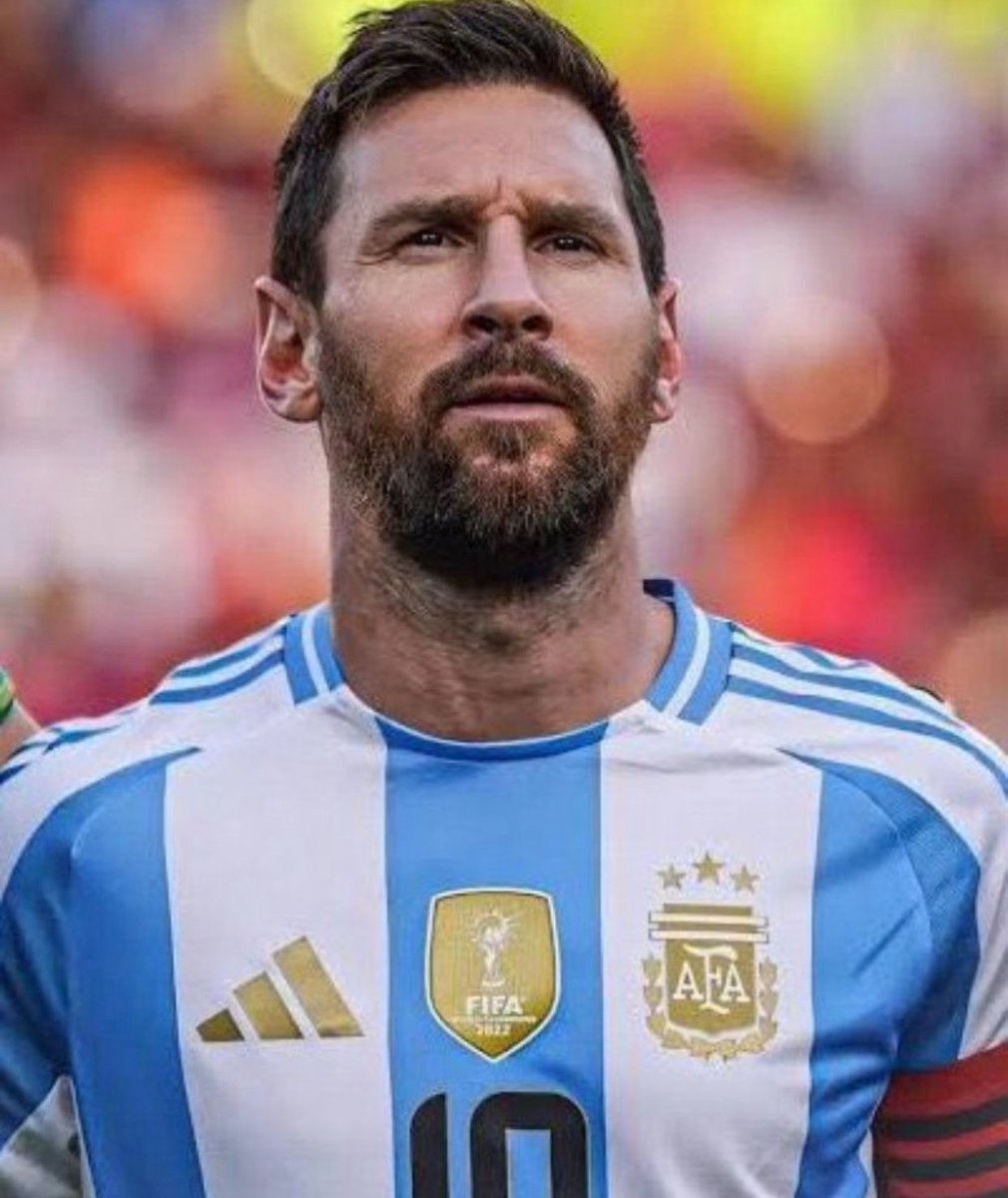 nzihhh2025's tweet photo. ▪️غرد كأنك راجع لقدام  😏

- ميسي لاعب منفوخ إعلامياً ولا يعرف يلعب كرة قدم  لانه يضيع ركلات جزاء 😎

#الارجنتين_مصر https://t.co/cu3nD2OCh4