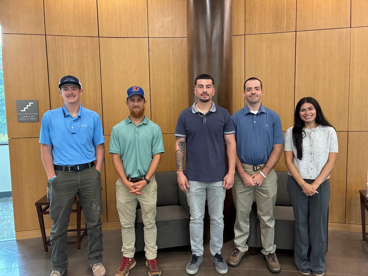 WakeForest_NC's tweet photo. Please join us in welcoming our new Town of Wake Forest employees!

➡️Samuel Wesley 
➡️Lee Setzer
➡️D. Cotto
➡️C. Keasler
➡️M. Smith

We are excited to welcome them to our team!

#TownofWakeForest #WakeForestNC #NewEmployees #TOWFhumanresources https://t.co/gzQNprlDoY