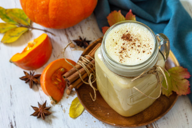 fuss__ball's tweet photo. [Chilly autumn breeze is here!  Wrapped in my favorite knit sweater, savoring warm pumpkin spice latte—crisp air, cozy vibes, perfect fall day!]， https://t.co/NxKicYGbwm