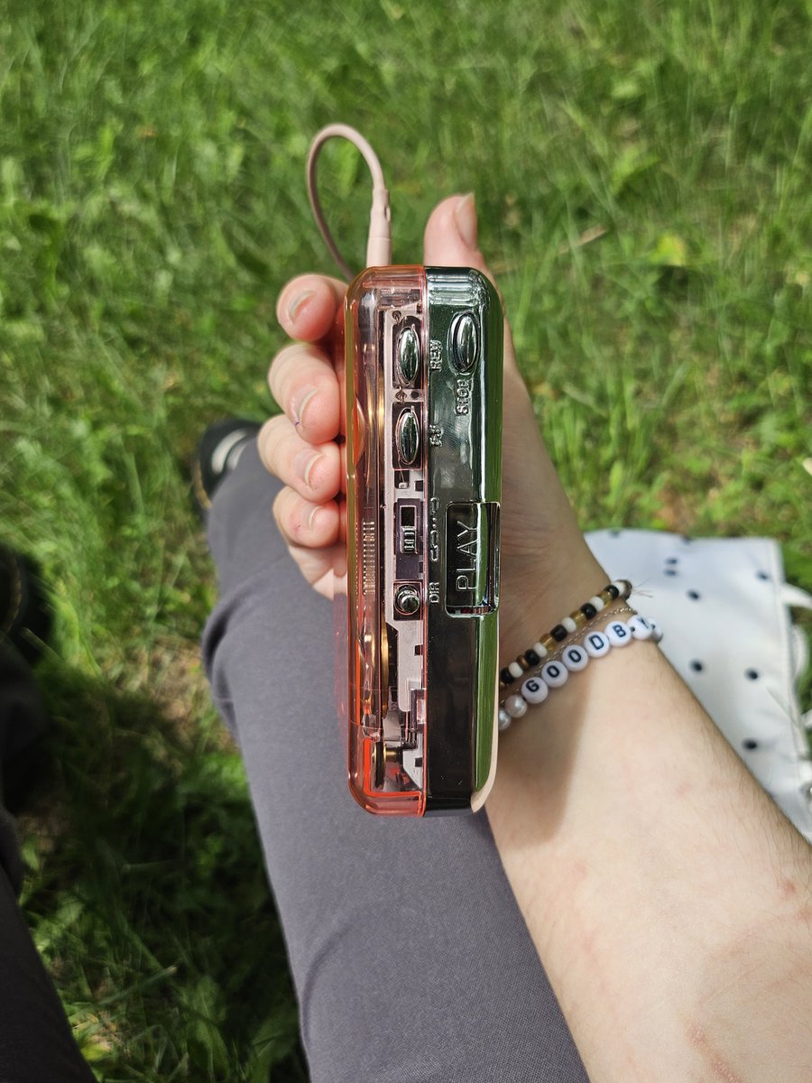 natisxn's tweet photo. this is how the olivia rodrigo cassette player looks like !!!! I use it with batteries :) @LiviesHQ 

sadly dont have a olivia cassette yet waiting in the mail ! I enjoy it a lot. I use my own headphones tho 

my dad more excited about this and asking to borrow to play his own haha !!! 🩵