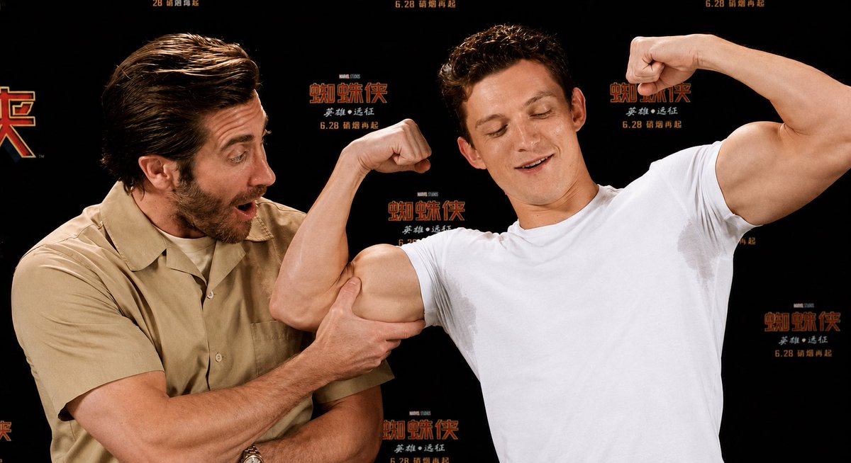 CelebrityBiceps's tweet photo. #jakegyllenhaal #tomholland #biceps jake was so happy to touch tom’s biceps and jake went home and edged himself all night thinking about tom’s arms https://t.co/iEdktyMw71