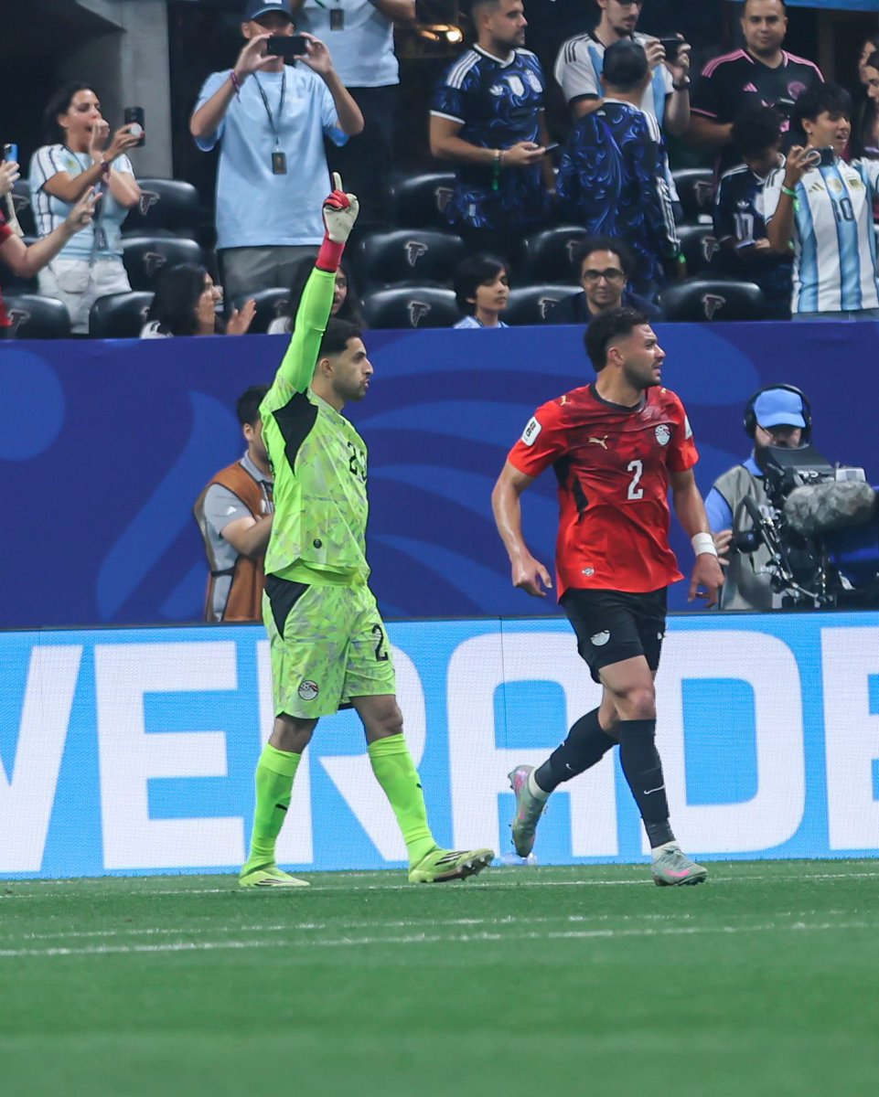 EFA's tweet photo. أوفا هنا 🧤🇪🇬🔝 https://t.co/PV2H7SMkqE