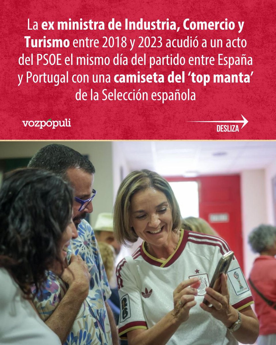 voz_populi's tweet photo. 📸 La foto que retrata a Reyes Maroto: de ministra antipiratería a vestir una camiseta falsa de España

✍️ Te informa Mario Cortijo (@MCortijo16)

📲 Lee la noticia al completo aquí: https://t.co/YbHkRMGoXA https://t.co/y0LZIkcn6I