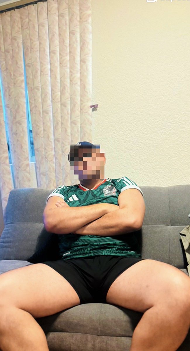 BearAca18's tweet photo. Algún twink disponible? https://t.co/hP5RsK0sn7