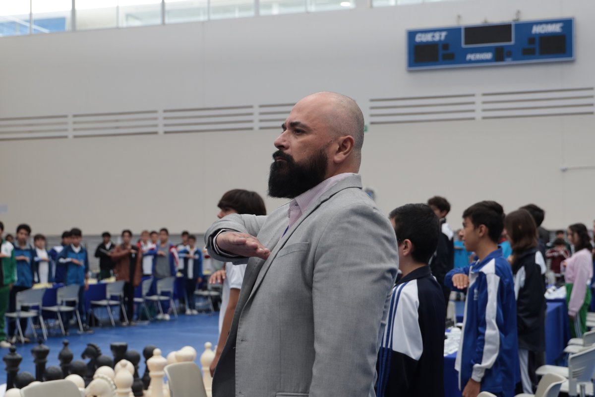TecCampusAGS's tweet photo. ¡Comenzó el 3er Campeonato Estatal Intersecundarias de Ajedrez! ♟️

Hoy dimos la bienvenida a estudiantes de distintas secundarias de Aguascalientes que participarán en esta competencia, donde pondrán a prueba su estrategia, concentración y habilidad sobre el tablero. 👏🏻 https://t.co/x44GEOpXZo