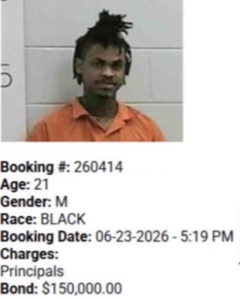 RapCatchUp's tweet photo. #PYungin, Louisiana rapper and former protégé of NBA Youngboy, has been arrested and charged with “principal to second-degree m*rd*r” for an incident that occurred in 2024. His bond has been set at $150,000 🔐🚔 https://t.co/pDJy99nlbE