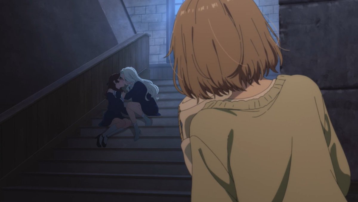 rutia_Social's tweet photo. 野生のレズかと思ったら「相性の良い相手とキスで魔力供給する」とかいう古のエロゲみたいなバカ設定出てきて本当にありがとう。 https://t.co/cKGP54f1dW