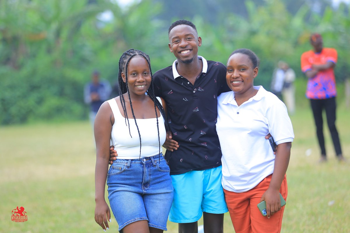 CalwellSc's tweet photo. Over the weekend we didn't just play football. 
We rolled! Rocked! And had moments in the Paradise of the SCHOOL. 
We're the only League that matter @NyakasuraLeague 
#Nyakasura_LeagueSeasonIV 

"A Century of Goals, Glory  and Greatness " https://t.co/C4eWwjlWhE